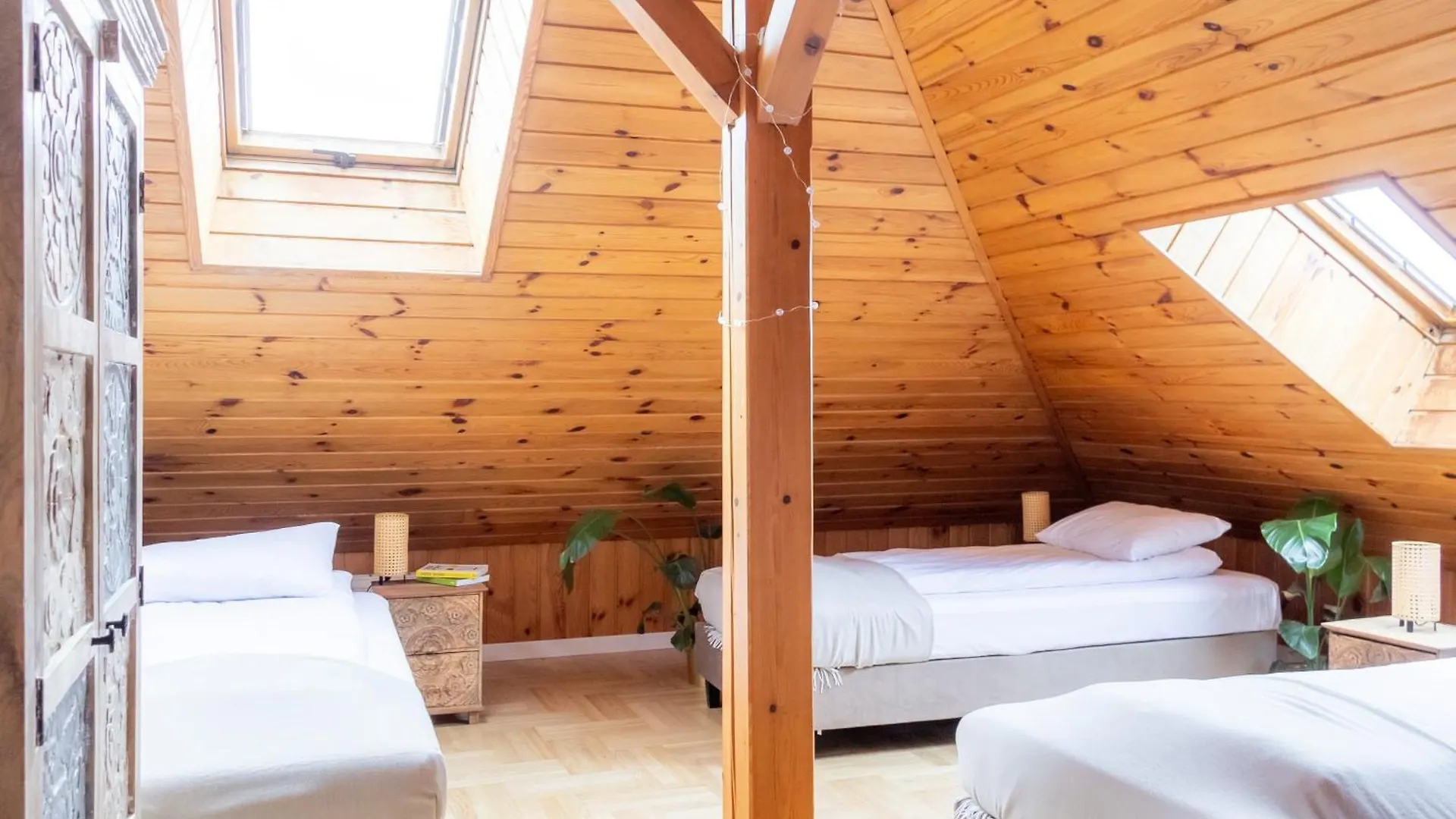קרקוב Blisshouse Luxurious Guesthouse Calm And Energetic Spot Near By City Surrounded By The Forest Where You Will Find Your Peace And Your People