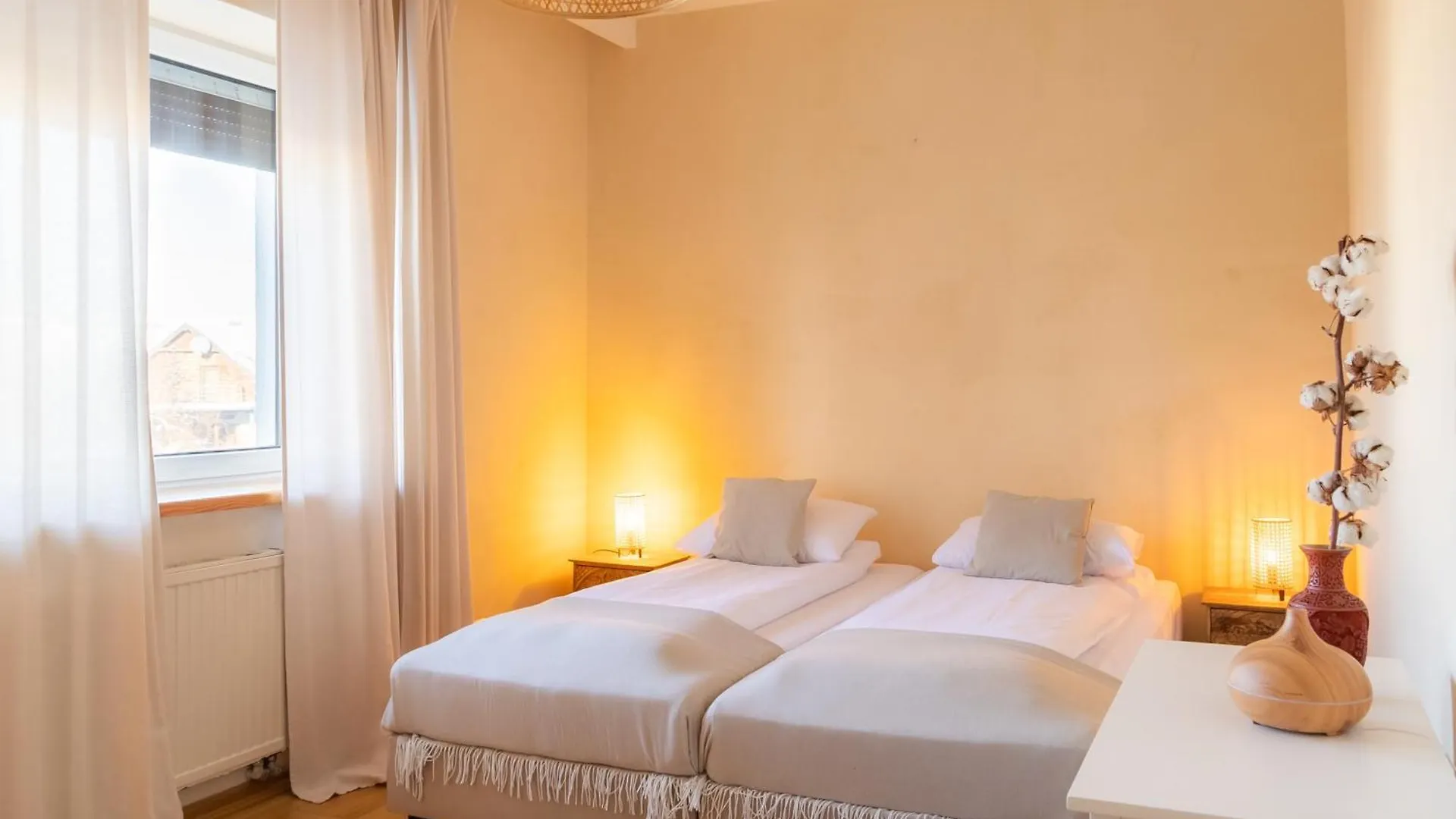 Blisshouse Luxurious Guesthouse Calm And Energetic Spot Near By City Surrounded By The Forest Where You Will Find Your Peace And Your People Krakow Guest house