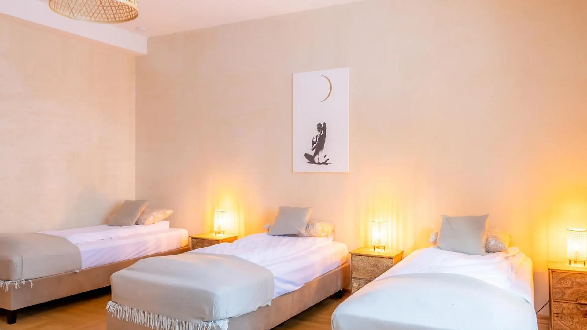 Blisshouse Luxurious Guesthouse Calm And Energetic Spot Near By City Surrounded By The Forest Where You Will Find Your Peace And Your People Krakow