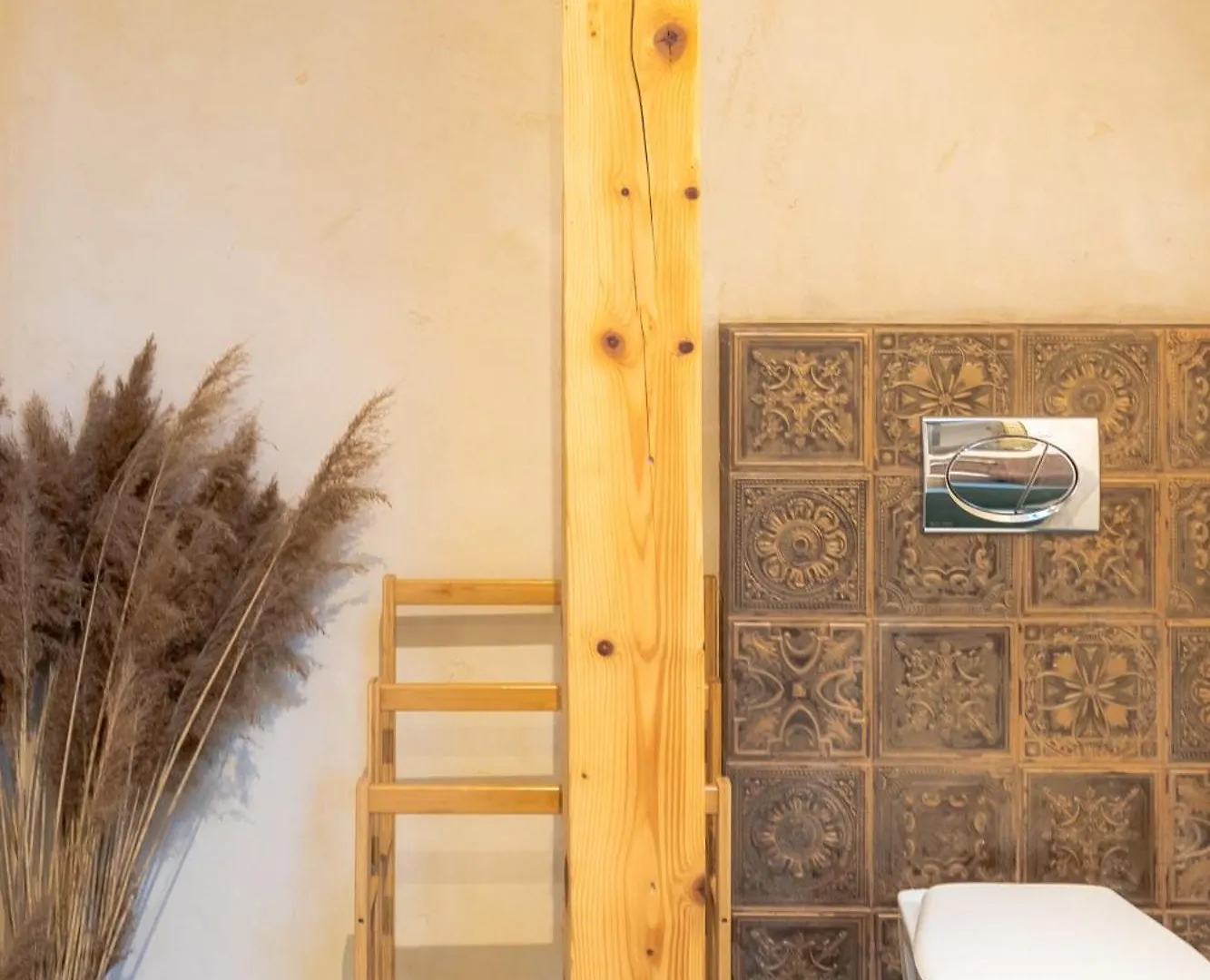 Guest house Blisshouse Luxurious Guesthouse Calm And Energetic Spot Near By City Surrounded By The Forest Where You Will Find Your Peace And Your People Krakow