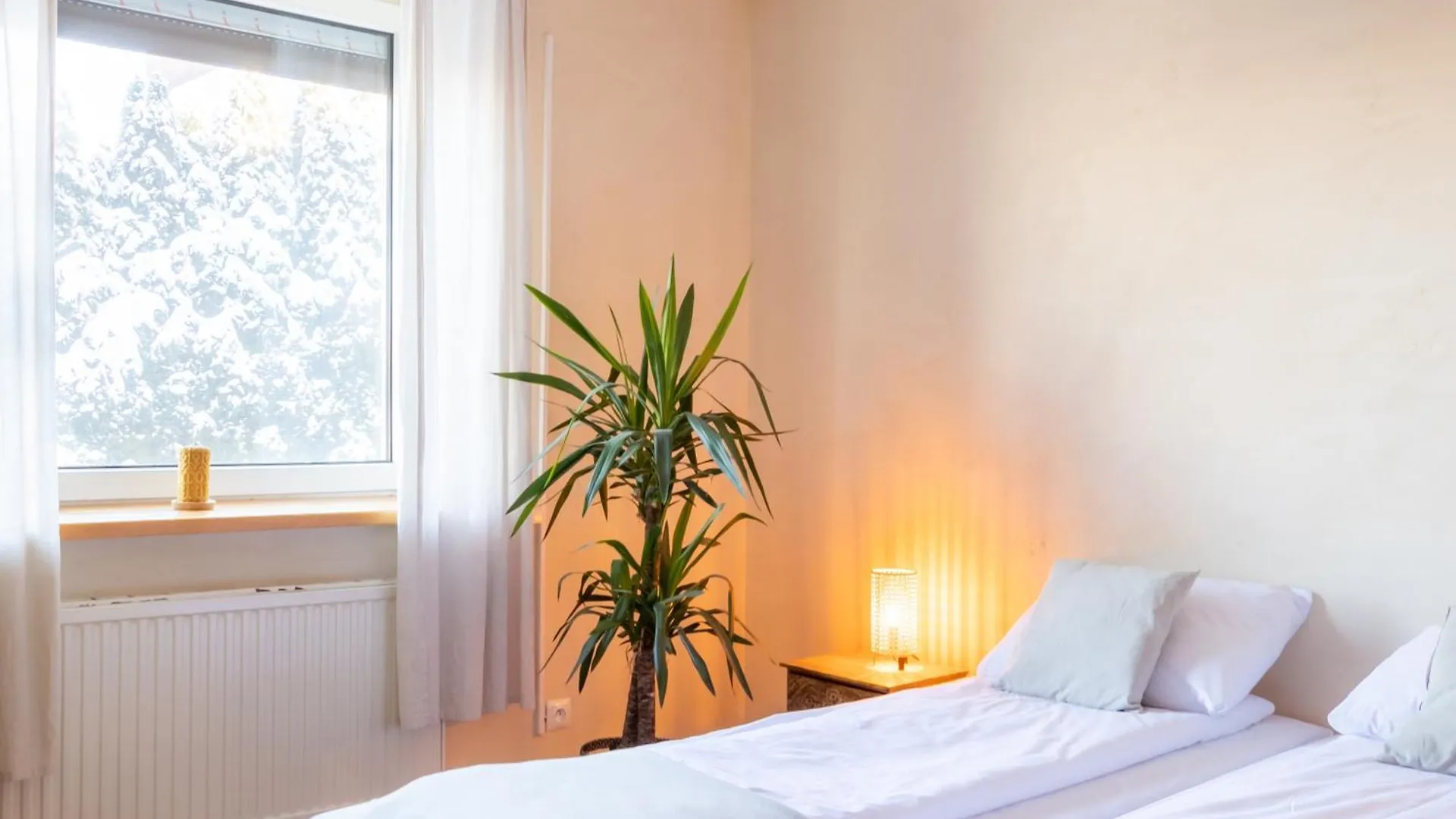 קרקוב Blisshouse Luxurious Guesthouse Calm And Energetic Spot Near By City Surrounded By The Forest Where You Will Find Your Peace And Your People בית הארחה