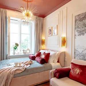 Story - Loftaffair Collection Hotel apartamentowy Warszawa