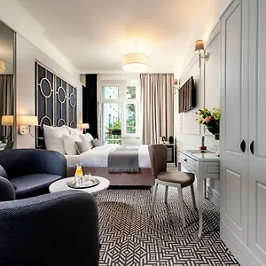 4* Hotel apartamentowy Amber Design