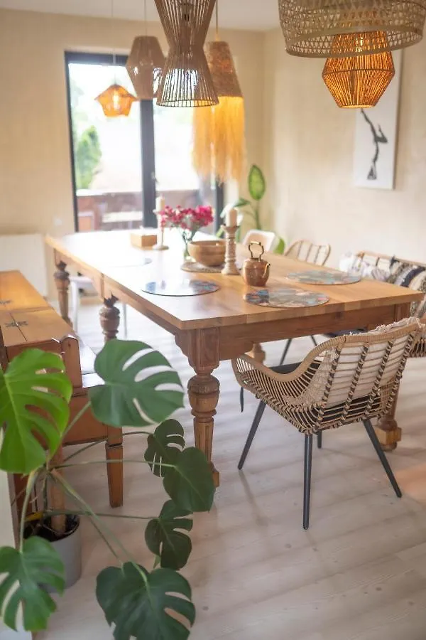 Pensjonat Blisshouse Luxurious Guesthouse Calm And Energetic Spot Near By City Surrounded By The Forest Where You Will Find Your Peace And Your People Kraków Polska