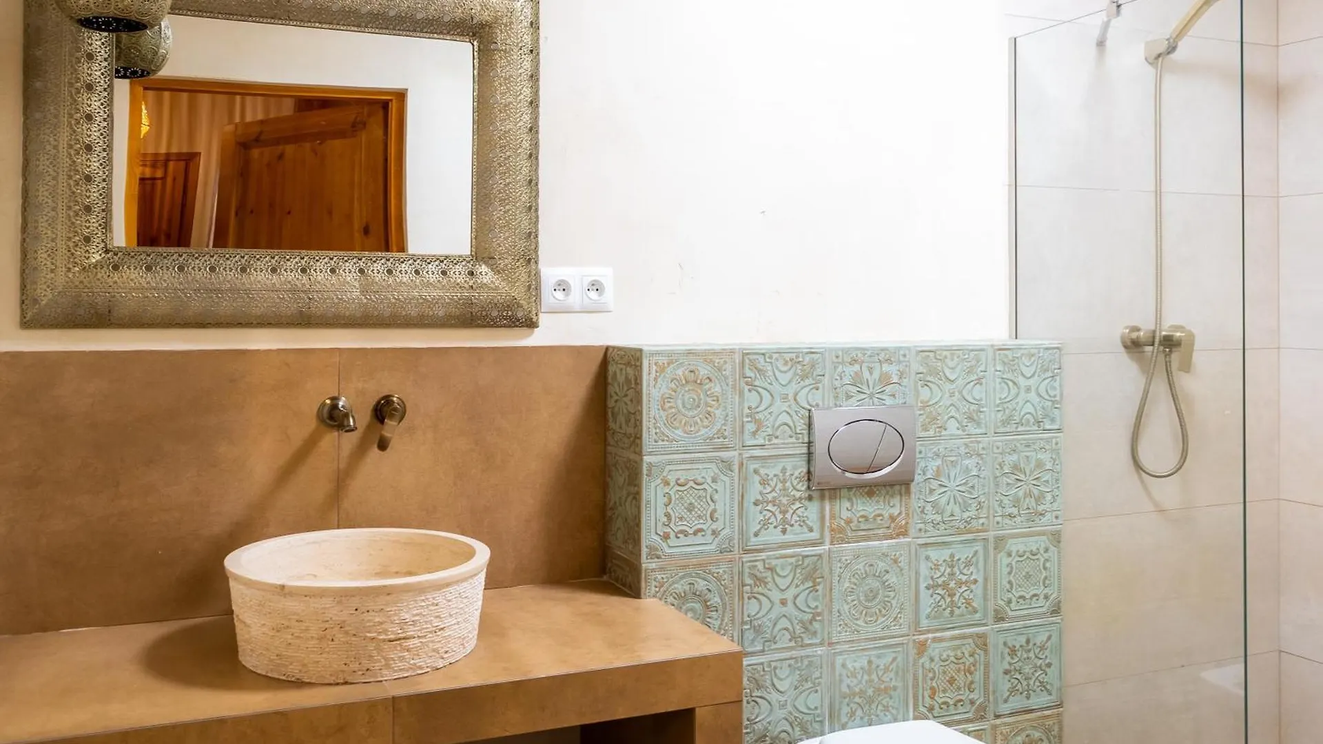 Pensjonat Blisshouse Luxurious Guesthouse Calm And Energetic Spot Near By City Surrounded By The Forest Where You Will Find Your Peace And Your People Kraków Polska