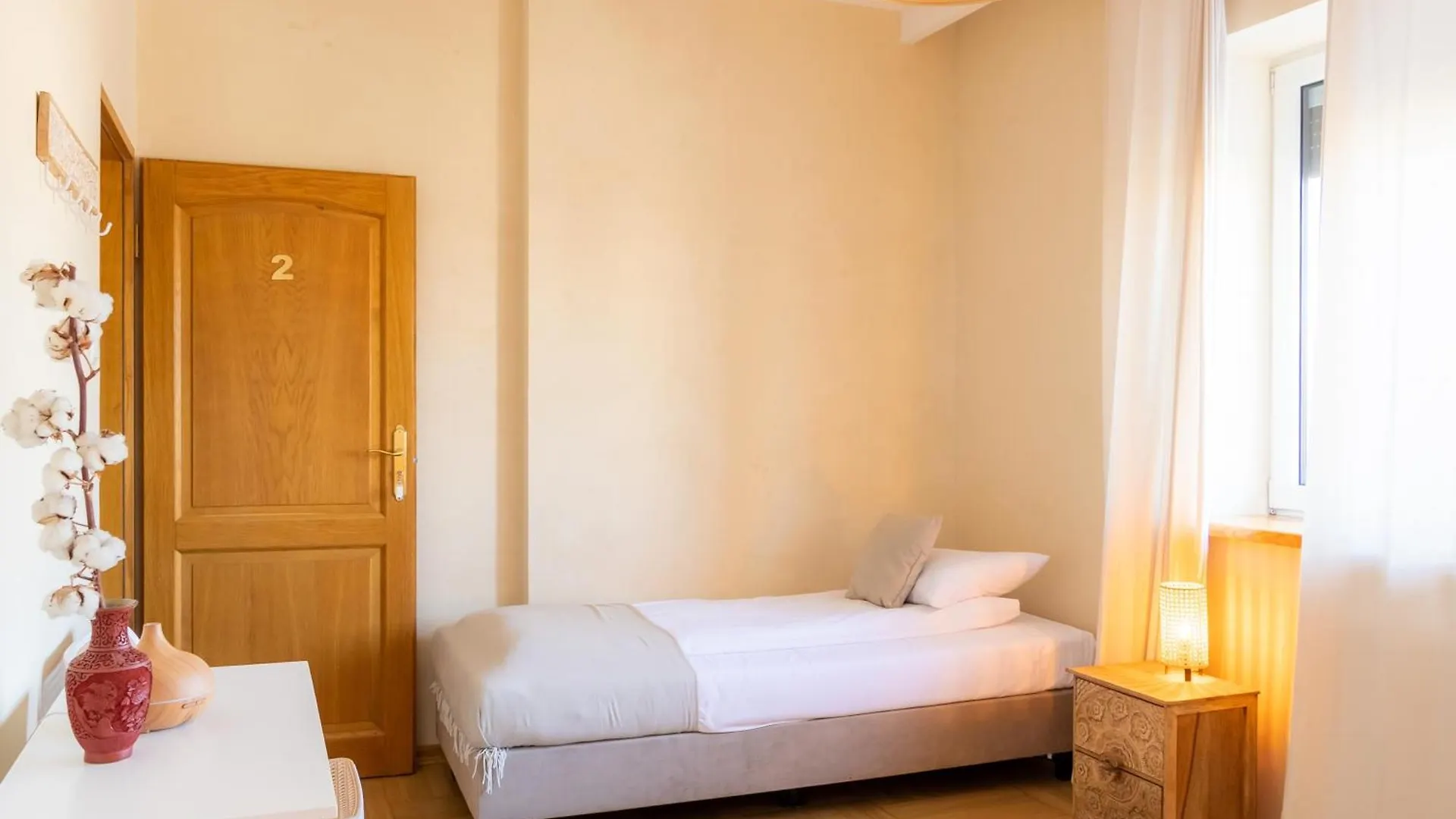 Pensjonat Blisshouse Luxurious Guesthouse Calm And Energetic Spot Near By City Surrounded By The Forest Where You Will Find Your Peace And Your People Kraków