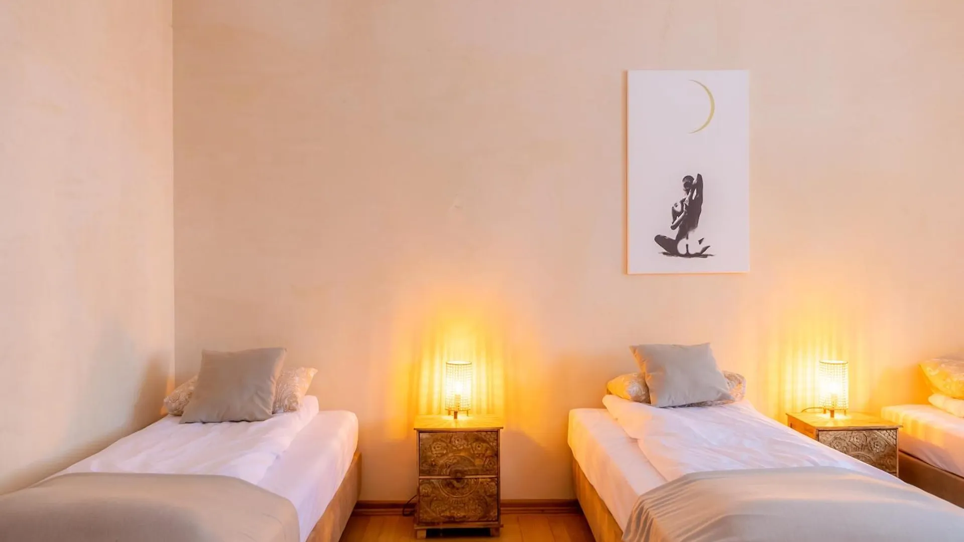 Blisshouse Luxurious Guesthouse Calm And Energetic Spot Near By City Surrounded By The Forest Where You Will Find Your Peace And Your People Kraków
