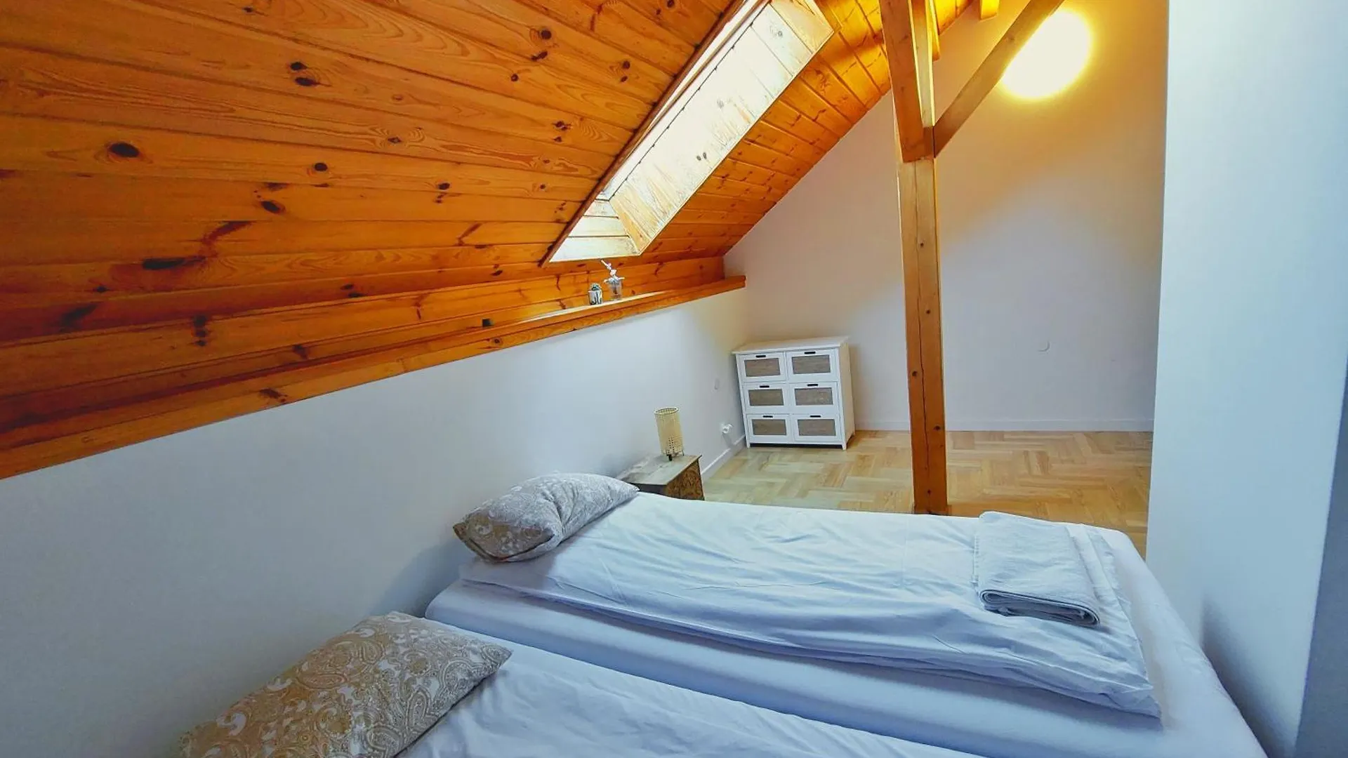 Blisshouse Luxurious Guesthouse Calm And Energetic Spot Near By City Surrounded By The Forest Where You Will Find Your Peace And Your People Kraków Pensjonat